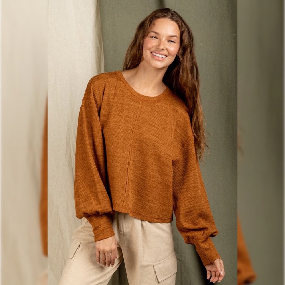Amber cozy top